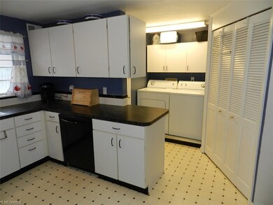 4885 Southwood Dr, Sheffield Lake, OH 44054 - photo 6