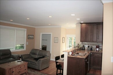 421 W Gartner Rd, Naperville, IL 60540 - photo 5