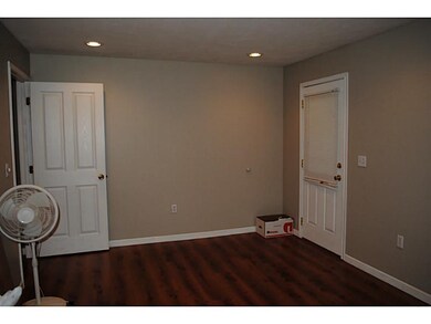 Studio/Study/Office.