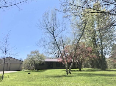 6569 W Maple Grove Rd, Huntington, IN 46750 - photo 3