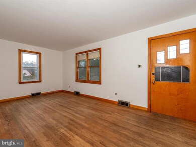 701 Grove Ave, Mohnton, PA 19540 - photo 4