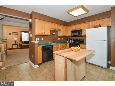 3417 Westview Dr, Perkiomenville, PA 18074 - photo 6