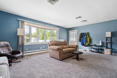 47 Marwood St, Albany, NY 12209 - photo 4