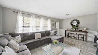 1002 Cherbourg Ave E-4