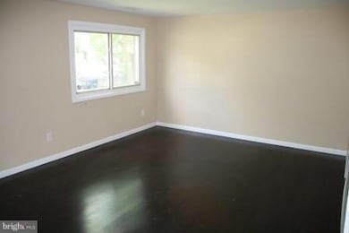 6908 Forest Terrace, Hyattsville, MD 20785 - photo 5