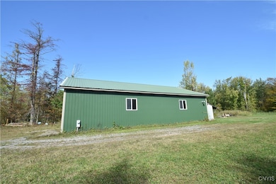 1710 Schoolheimer Rd, Oneida, NY 13032 - photo 2
