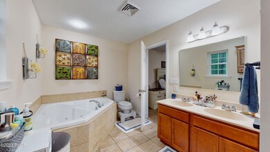 136 Primrose Ln, Milford, PA 18337 - photo 5