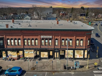 76 Maple St, Northampton, MA 01062 - photo 2