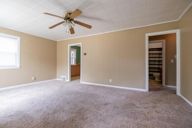 569 W 18th-1