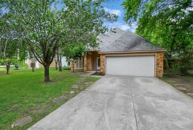 15410 Lago Villa Dr, Tomball, TX 77377 - photo 2