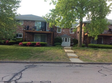 18 Fountain Ln unit 8, South Weymouth, MA 02190 - photo 3