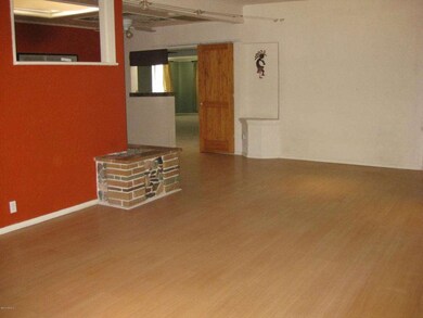 3 Family Room2