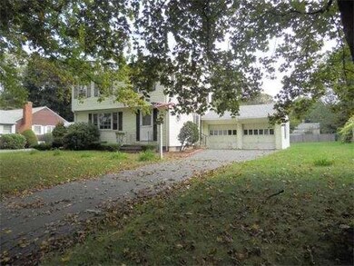 87 Orchardview St, West Springfield, MA 01089 - photo 3
