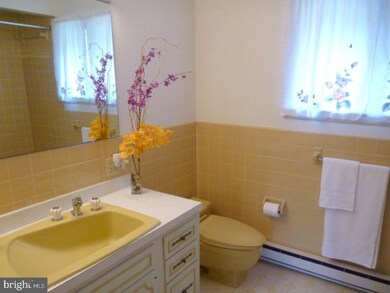 2304 Walnut St, Ashland, PA 17921 - photo 4