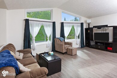 Living Room_CG_4722-SMALL