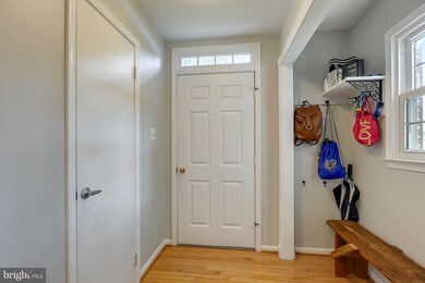 6033 Wilmington Dr, Burke, VA 22015 - photo 3