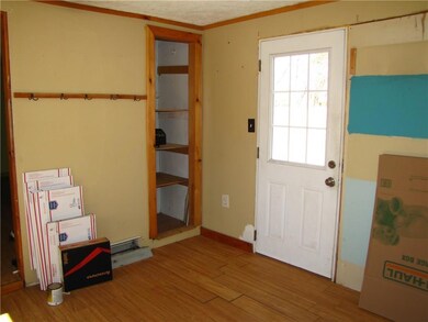 35 Moody Rd - breezeway