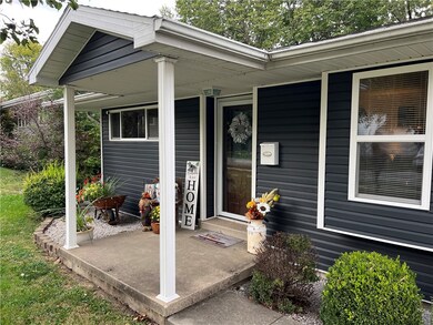 120 S 34th St, Mattoon, IL 61938 - photo 5