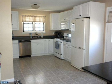 2 Adam Ct, Mount Holly, NJ 08060 - photo 4