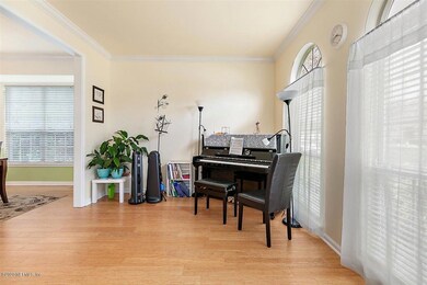 05-Living Room