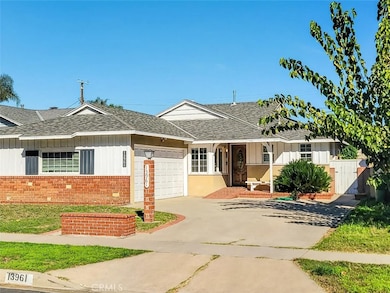 13961 Cantlay St, Van Nuys, CA 91405 - photo 2