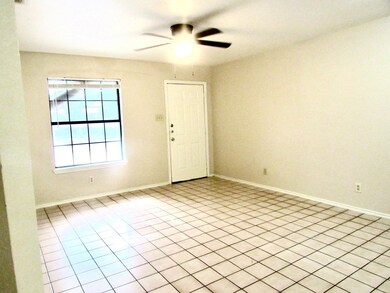 1420 Juarez Ave unit 2, Laredo, TX 78040 - photo 6