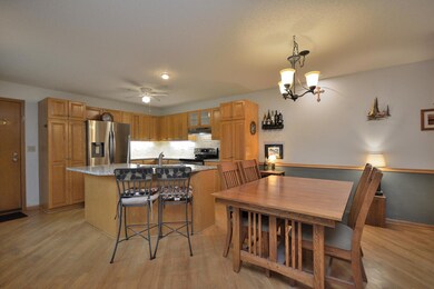 15735 W Brook Dr unit 4E, New Berlin, WI 53151 - photo 6