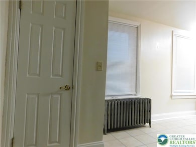 826 Main St unit 2, Bethlehem, PA 18018 - photo 3