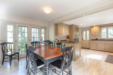 kitchendining