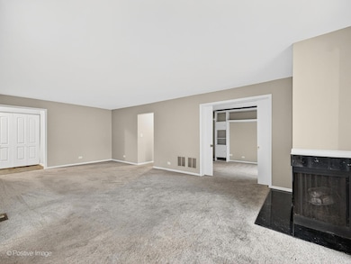 unlisted-address, Oakbrook Terrace, IL 60181 - photo 7