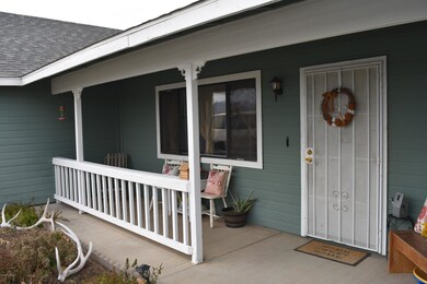 1320 - Covered Porch