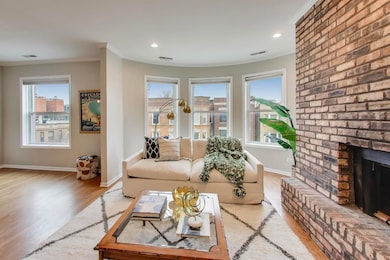 921 W Addison St unit 3B, Chicago, IL 60613 - photo 4