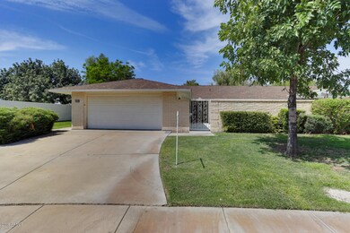 18802 N Lake Forest Dr, Sun City, AZ 85373 - photo 2