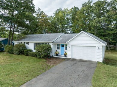 76 Montague St, Turners Falls, MA 01376 - photo 2