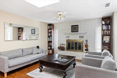 5103 Bueno Dr, Granbury, TX 76049 - photo 6