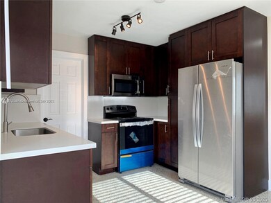 10303 NW 35th Place unit 10305, Miami, FL 33147 - photo 3
