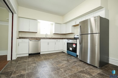 201 E Adams Ave, Luverne, MN 56156 - photo 4