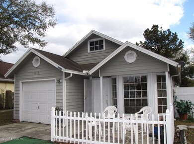 8800 Townsquare Dr S, Jacksonville, FL 32216 - photo 2