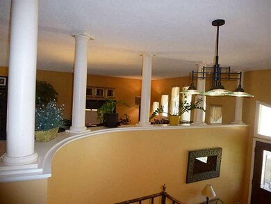Entry/Foyer.