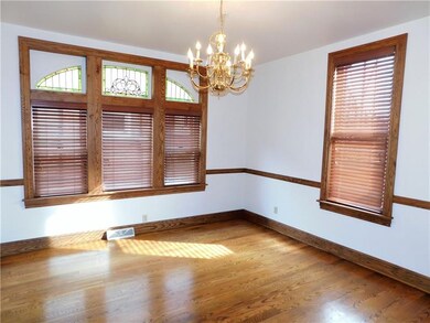 Dining room off the kitchen and living room