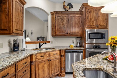 851 E Beechwood Rd, Nixa, MO 65714 - photo 3