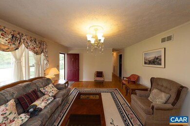 5308 Chestnut Ln, Earlysville, VA 22936 - photo 7