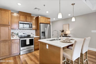 Overlook at River Place unit 920, Wilmington, NC 28401 - photo 6