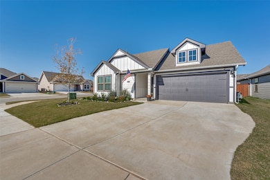 13101 Rich Ln, Providence Village, TX 76227 - photo 2