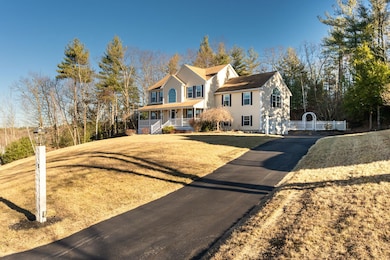 18 Flying Rock Rd, Hudson, NH 03051 - photo 2