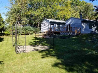 3225 Carlton Dr, Cedar Falls, IA 50613 - photo 2