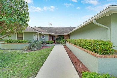 13302 Doubletree Cir, Wellington, FL 33414 - photo 3