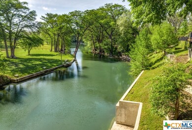 2247 Gruene Rd, New Braunfels, TX 78130 - photo 4