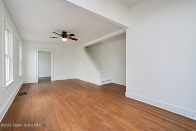 40 Winant St, Staten Island, NY 10303 - photo 3