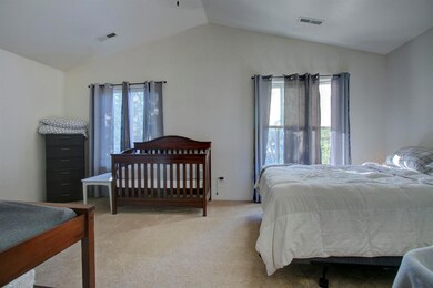 1375 Circle Wood Dr, Central Point, OR 97502 - photo 5